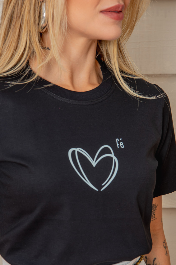 Tshirt Coração fé